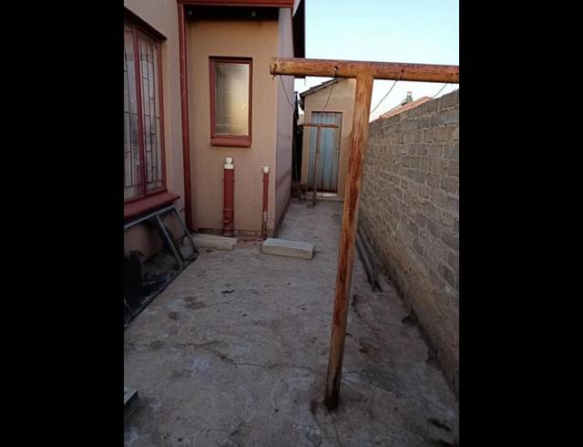 3 BEDROOM HOUSE FOR SALE IN SOSHANGUVE VV